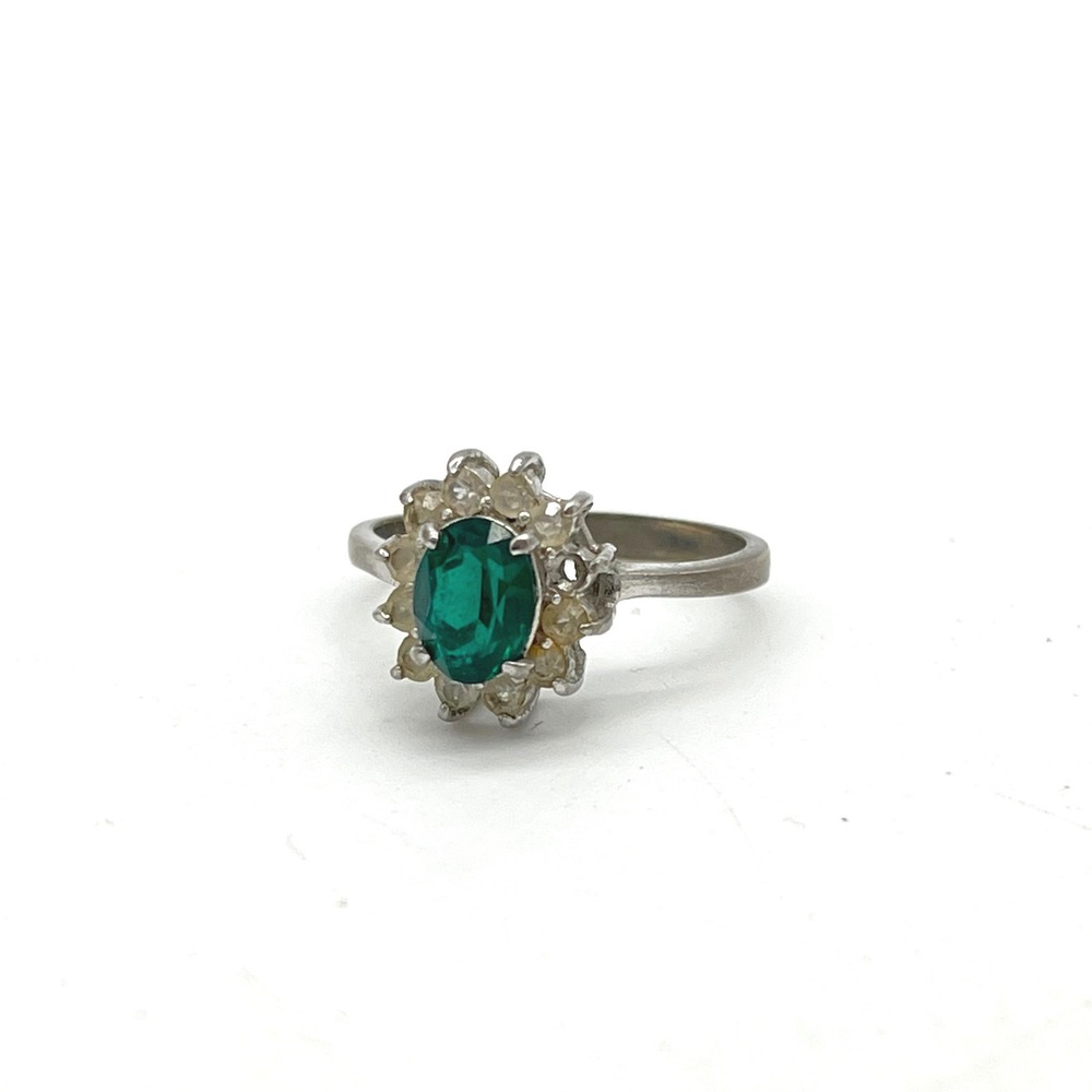 Vintage Style Green Emerald Color Halo Cocktail‎ Ring Silver Tone Missing Stone